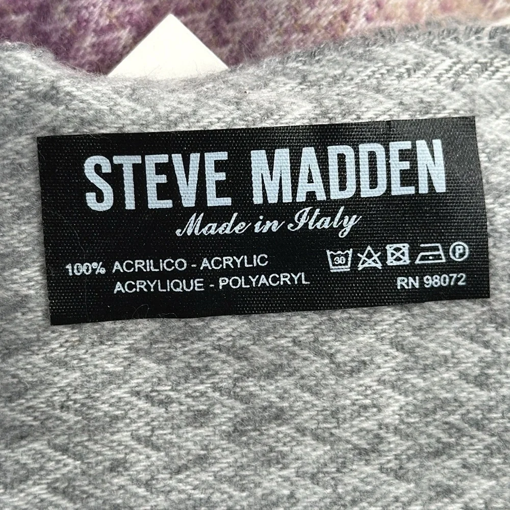 NWT Steve Madden ombré pink and gray scarf